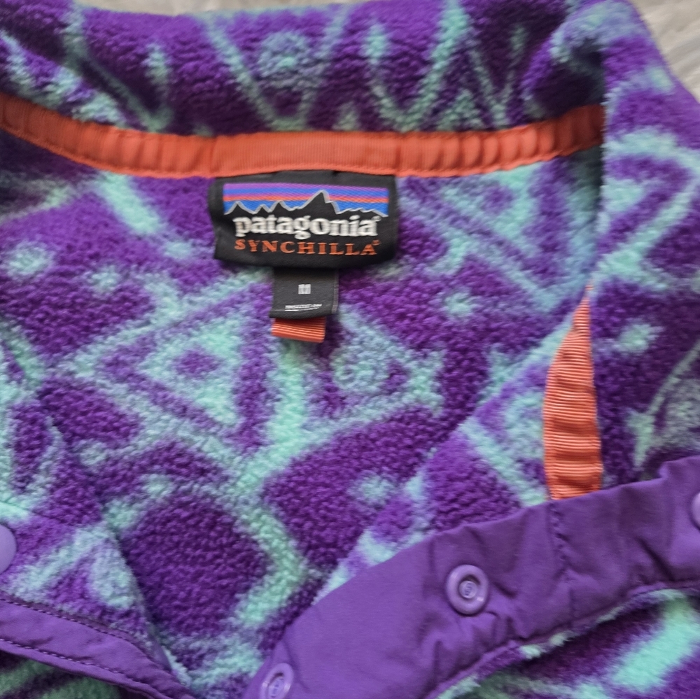 Patagonia Geometric Purple and Blue Fleece - Picture 4 of 6